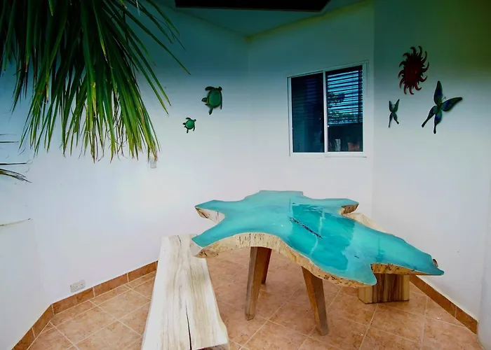 Casa Puesta Del Sol - Playa Langosta Aparthotel *