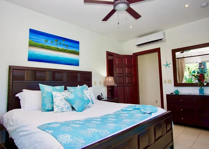 Casa Puesta Del Sol - Playa Langosta Aparthotel